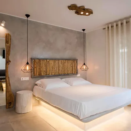 Sahas * Mykonos Town