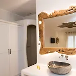 Sahas Apartment *