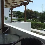 Sahas * Mykonos Town